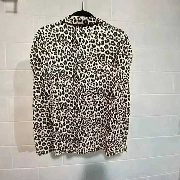 Adrianna PAPELL Women’s Button Top Large V-Collar Knit Cheetah Print Moss Crepe - Picture 3 of 6